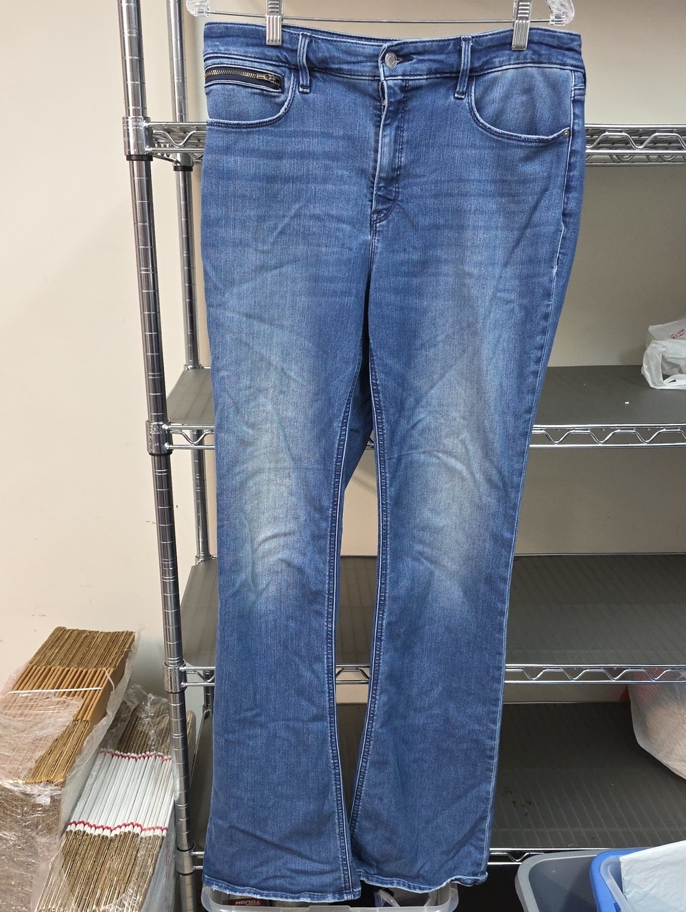Athleta Sculptek  Women's Medium Blue Flare Jeans